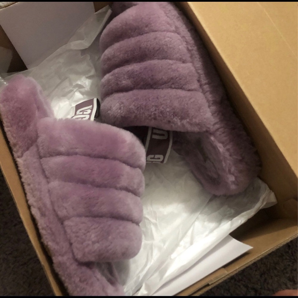 ugg slides - Picture 2 of 4